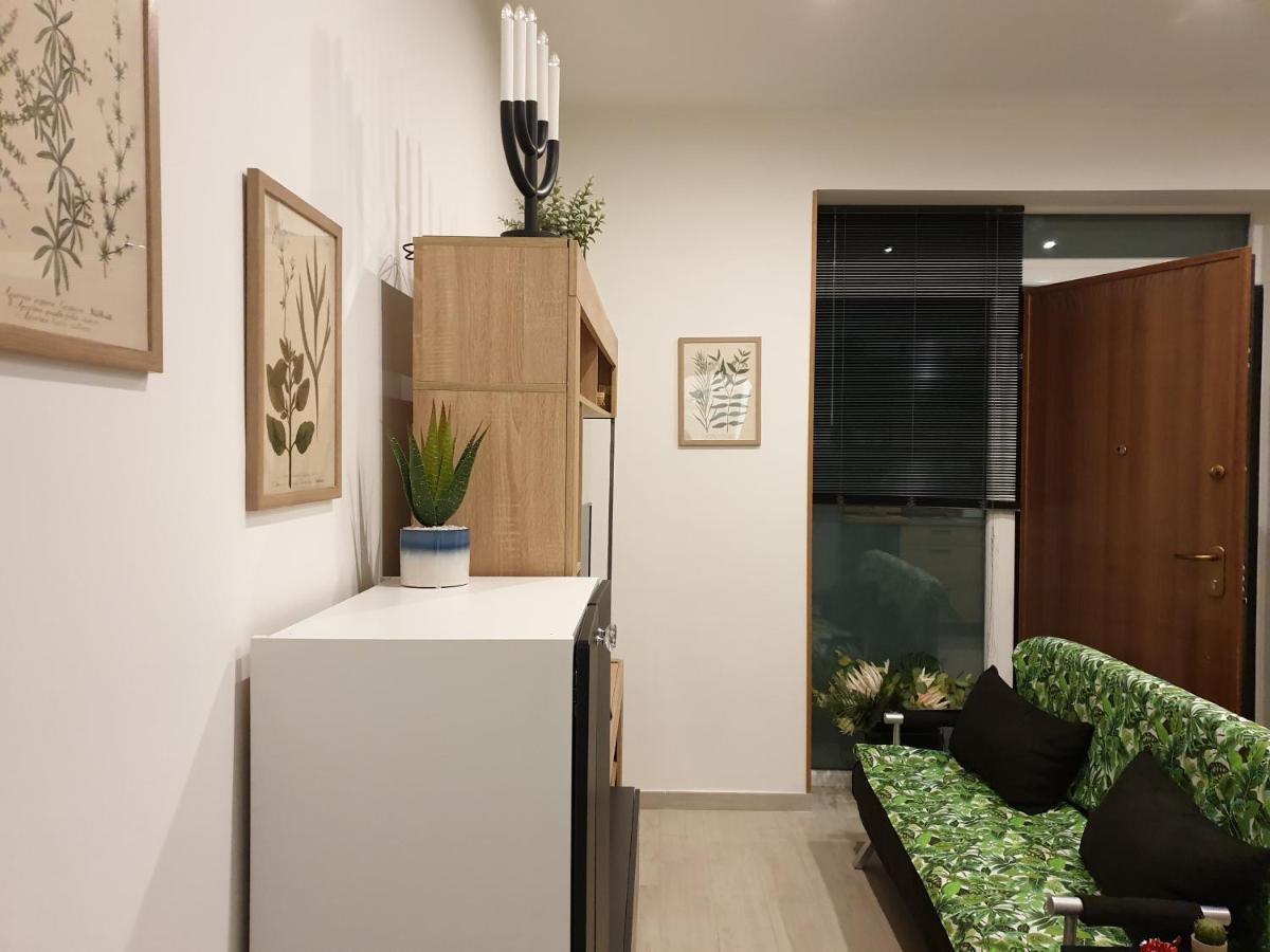 Officinale Rome Apartment, Pineta Sacchetti מראה חיצוני תמונה
