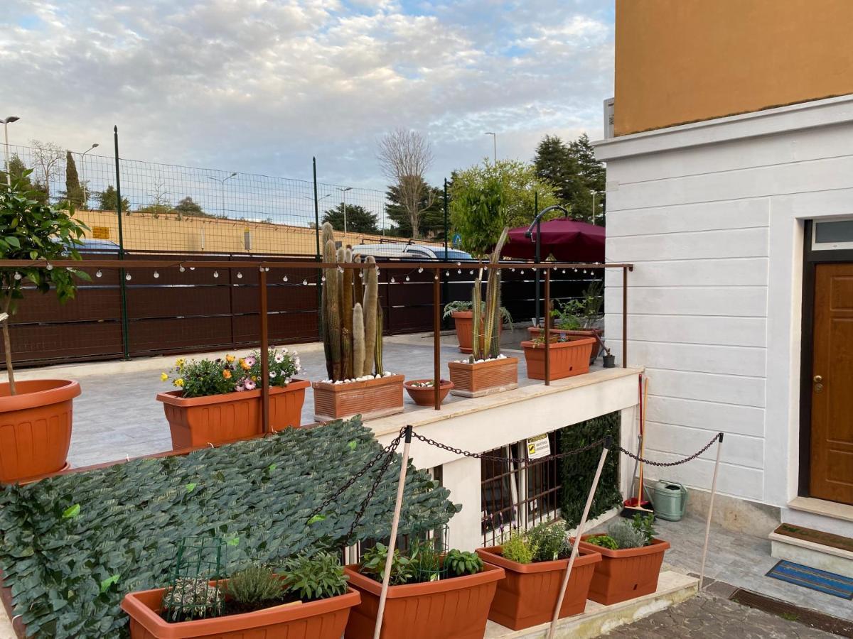 Officinale Rome Apartment, Pineta Sacchetti מראה חיצוני תמונה